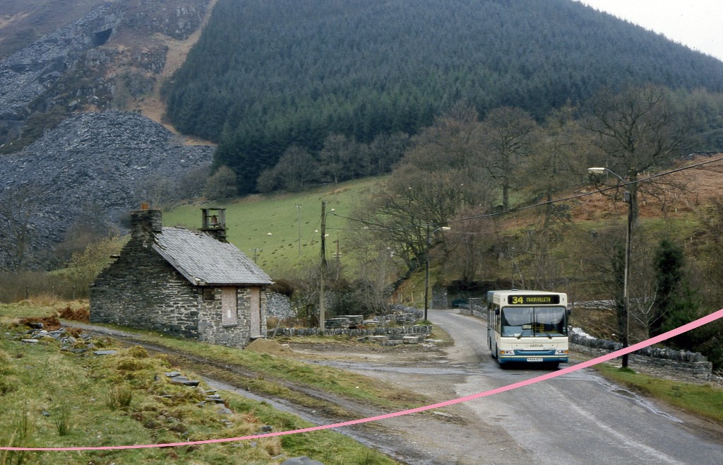 Aberllefenni house and bus